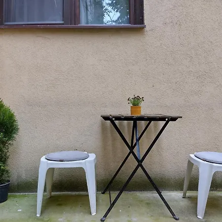 Charming With Garden Near Parking And Ndk Szófia