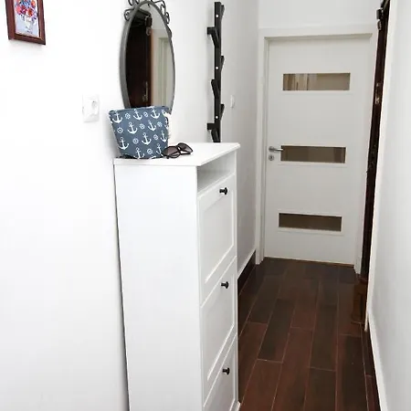 Charming With Garden Near Parking And Ndk Apartmán Sofie