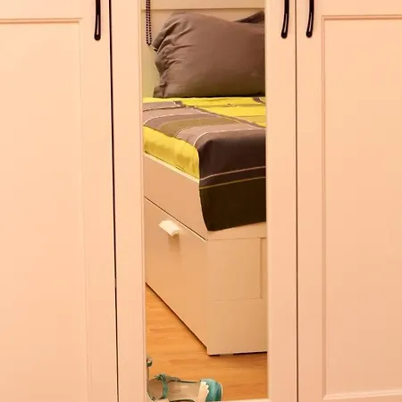 Charming With Garden Near Parking And Ndk 公寓 索菲亞