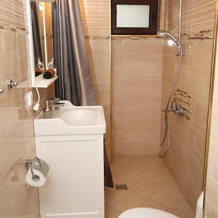 Charming With Garden Near Parking And Ndk Sofia